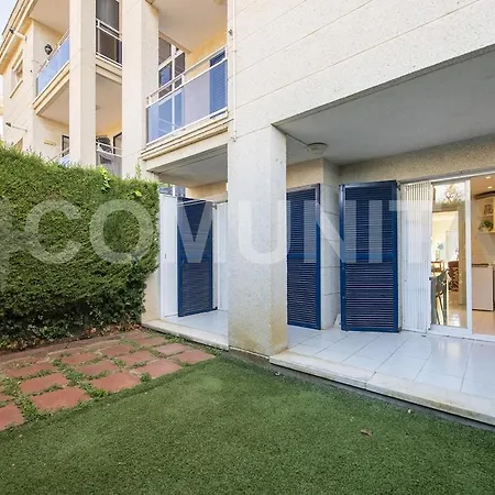 Daire Centrico Con Piscina Y Aparcamiento