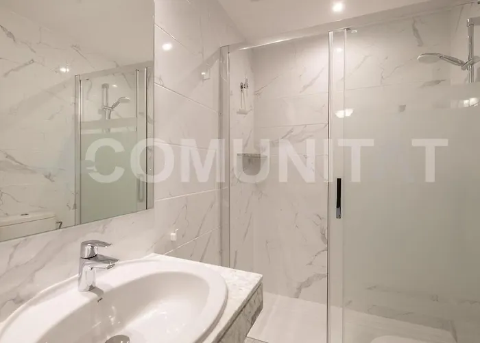 Centrico Con Piscina Y Aparcamiento דירה