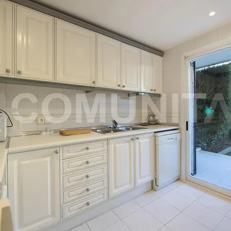 Centrico Con Piscina Y Aparcamiento Apartamento